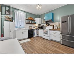 18 KING Street UnitNo. A&B - 11