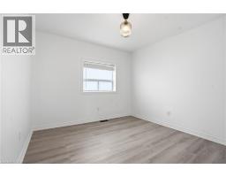 1049 GLENCAIRN Avenue - 18