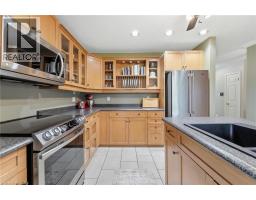 15 SHEPHARD Place - 13