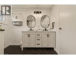 29 HIXON Road - 17