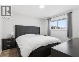 27 BLENHEIM Drive - 16