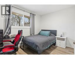 27 BLENHEIM Drive - 17