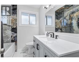 27 BLENHEIM Drive - 18