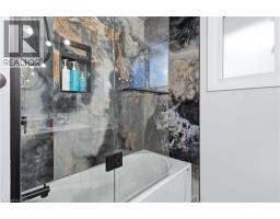 27 BLENHEIM Drive - 19