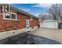 27 BLENHEIM Drive - 36