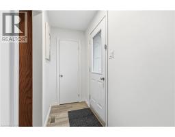 27 BLENHEIM Drive - 6