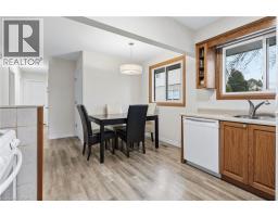 27 BLENHEIM Drive - 7