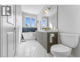 1426 OAKMONT Common - 38