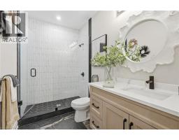7 BARTLETT Avenue - 16