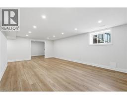 7 BARTLETT Avenue - 42