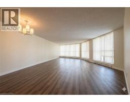 24 MARILYN Drive UnitNo. 101 - 2