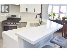 2774 KING Street E UnitNo. 36 - 18