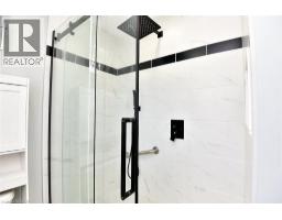 2774 KING Street E UnitNo. 36 - 32