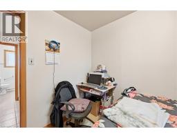 17 QUEEN Street N - 12