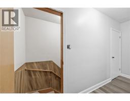 17 QUEEN Street N - 23