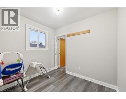17 QUEEN Street N - 25