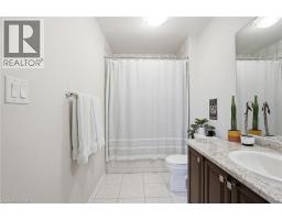 62 ESTHER Crescent - 33