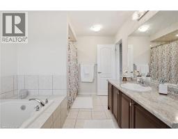 62 ESTHER Crescent - 37