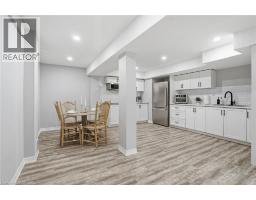 62 ESTHER Crescent - 42