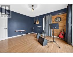 29 QUAKER Road - 17