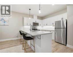 121 MOFFATT Street - 12