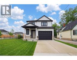 121 MOFFATT Street - 3