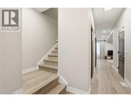 121 MOFFATT Street - 6