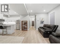 121 MOFFATT Street - 8