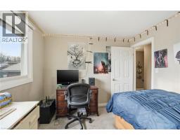 65 ROLSTON Drive - 22