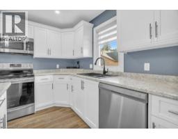 420 VICTORIA Street - 25