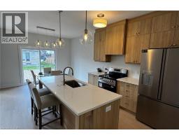 123 MAPLE Street - 6