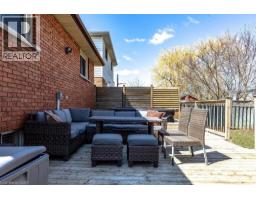 39 TRENHOLME Crescent - 39