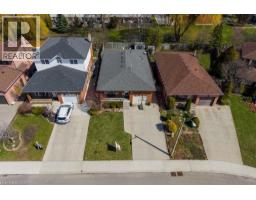39 TRENHOLME Crescent - 45