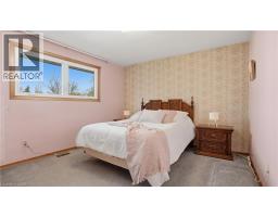 7 VANDERWOOD Court - 14