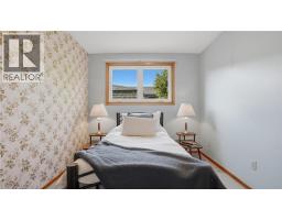 7 VANDERWOOD Court - 18