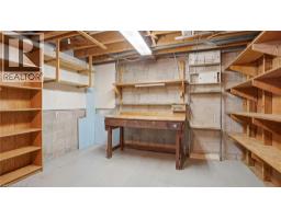 7 VANDERWOOD Court - 34