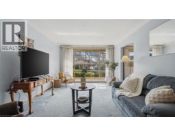 7 VANDERWOOD Court - 4