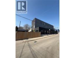1415 GERRARD Street E - 4