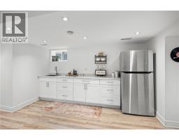 1589 CREDITON Parkway - 32