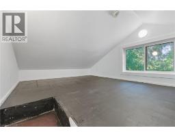 8 TASKER Street - 20