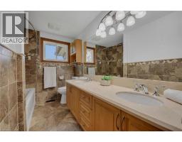 617 EIGHTH Road E - 14