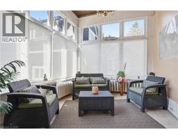 26 RAVENSCLIFFE Avenue - 18