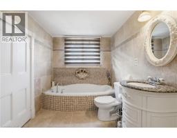26 RAVENSCLIFFE Avenue - 23
