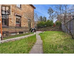 26 RAVENSCLIFFE Avenue - 30