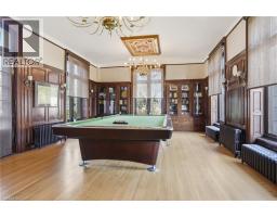 26 RAVENSCLIFFE Avenue - 9