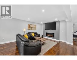 10 AMBER Street - 12