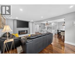 10 AMBER Street - 13