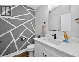 10 AMBER Street - 15