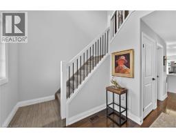 10 AMBER Street - 16