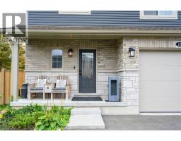 10 AMBER Street - 4